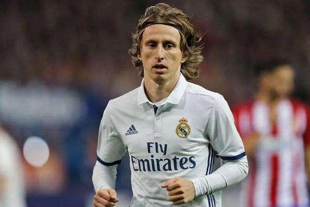 达尼洛：我父亲因姑姑去世没来看比赛，我想把胜利献给全家人